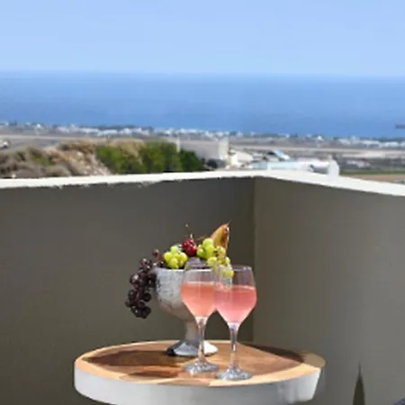 Delightful Santorini Villas | 4 Bedrooms | Killua | Spacious Terraces With Hot Tubs | * Éxo Goniá